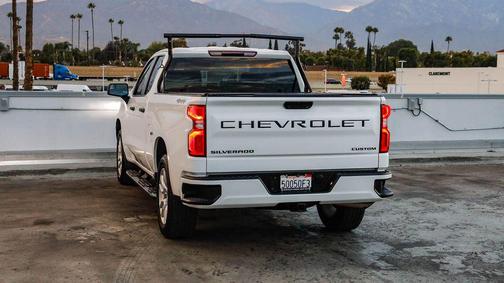 2021 Chevrolet Silverado 1500 Custom