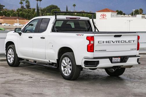 2021 Chevrolet Silverado 1500 Custom