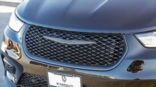 2025 Chrysler Pacifica Hybrid Premium S Appearance Pkg