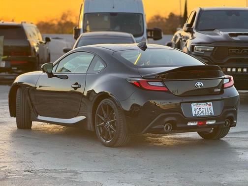 2023 Toyota GR86 Premium