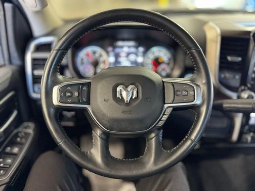 2024 RAM 2500 Laramie Crew Cab 4x4 6'4' Box