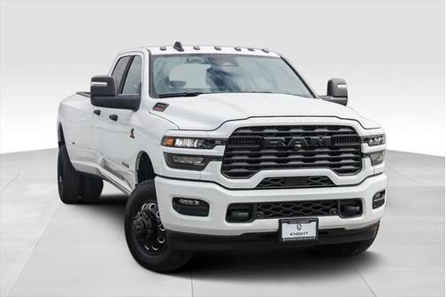 2025 RAM 3500 Big Horn Crew Cab 4x4 8' Box