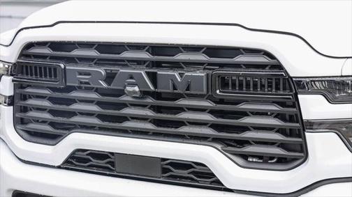 2025 RAM 3500 Big Horn Crew Cab 4x4 8' Box