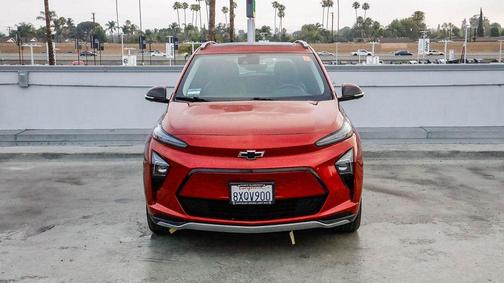 Cherry Red Tintcoat 2022 Chevrolet Bolt EUV FWD Premier