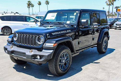 Black Clearcoat 2026 Jeep Wrangler 85th Anniversary