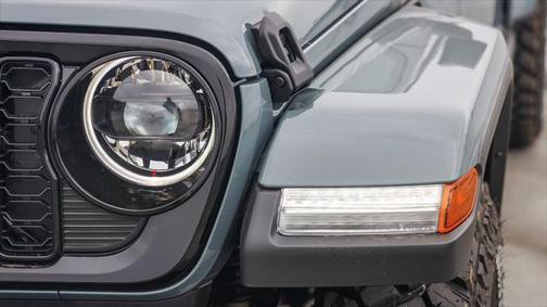 2025 Jeep Gladiator Willys