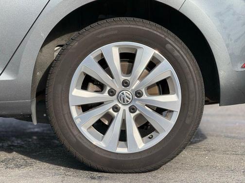 2021 Volkswagen Golf 1.4T TSI