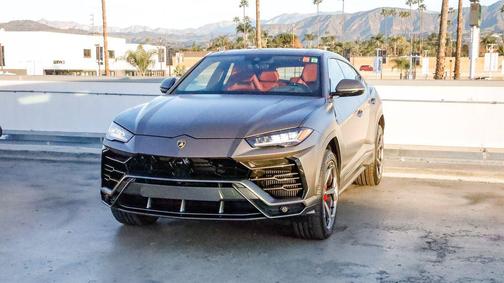 2022 Lamborghini Urus Graphite Capsule