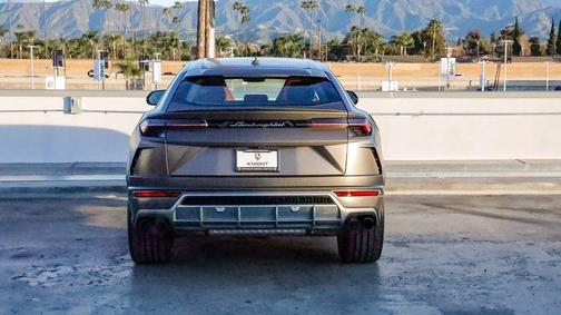 2022 Lamborghini Urus Graphite Capsule