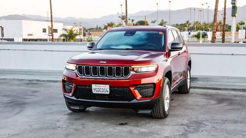 2023 Jeep Grand Cherokee Laredo