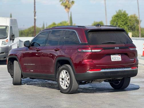 2023 Jeep Grand Cherokee Laredo