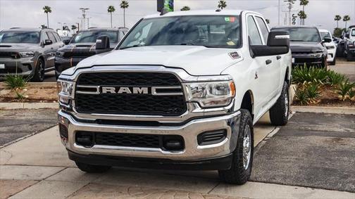 2023 RAM 2500 Tradesman Crew Cab 4x4 6'4' Box