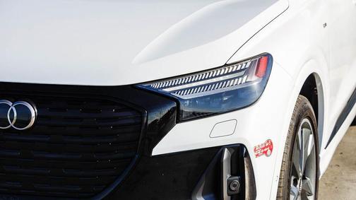 Glacier White Metallic 2023 Audi Q4 e-tron Prestige 50 quattro