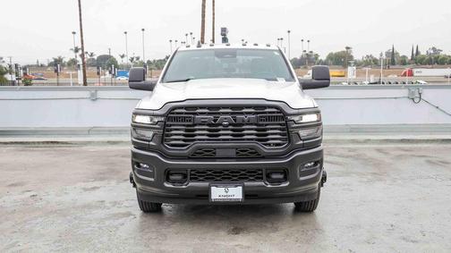 Bright White Clearcoat 2026 RAM 3500 Tradesman Crew Cab 4x4 8' Box