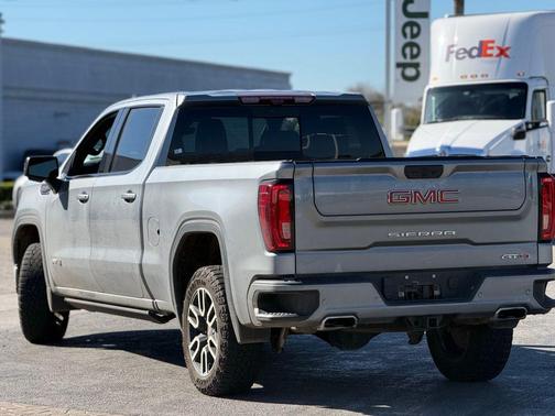 2023 GMC Sierra 1500 AT4