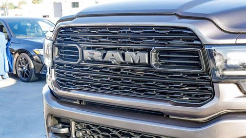 2022 RAM 3500 Limited Crew Cab 4x4 8' Box