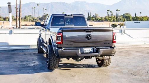 2022 RAM 3500 Limited Crew Cab 4x4 8' Box