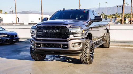 2022 RAM 3500 Limited Crew Cab 4x4 8' Box
