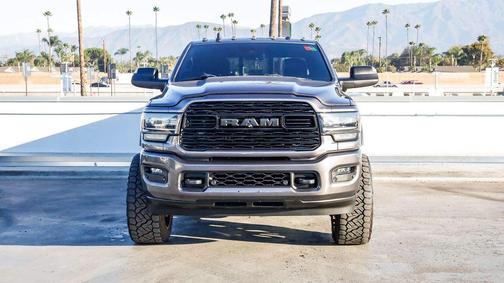 2022 RAM 3500 Limited Crew Cab 4x4 8' Box