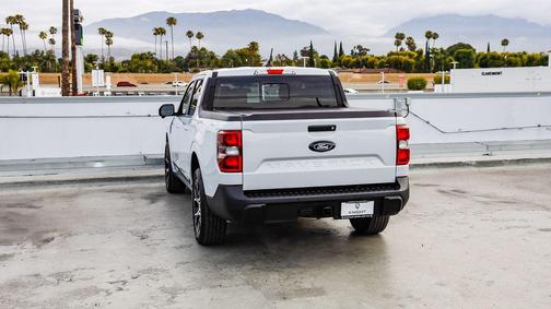 SPACE WHITE METALLIC 2025 Ford Maverick Lariat