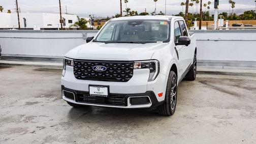 SPACE WHITE METALLIC 2025 Ford Maverick Lariat