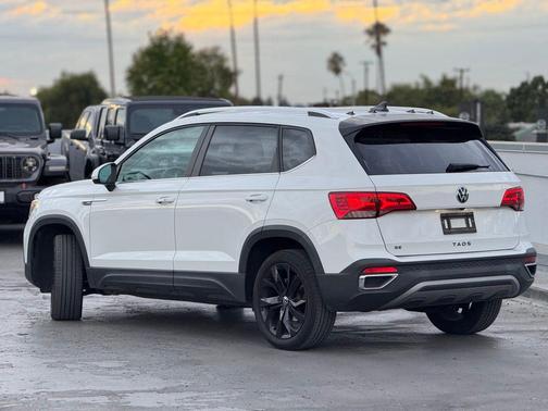 2022 Volkswagen Taos 1.5T SE