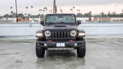 Black Clearcoat 2025 Jeep Gladiator Mojave 4x4