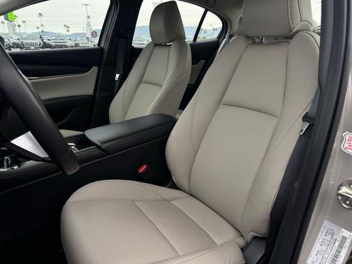 2025 Mazda Mazda3 FWD w/Preferred Package