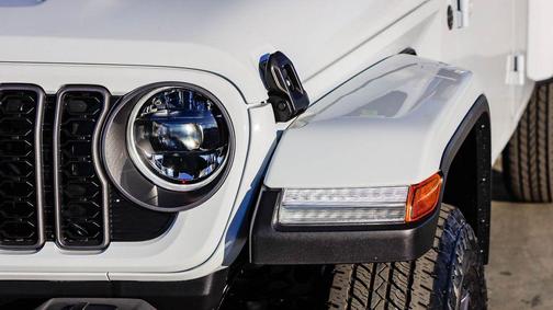 2026 Jeep Gladiator Sport S