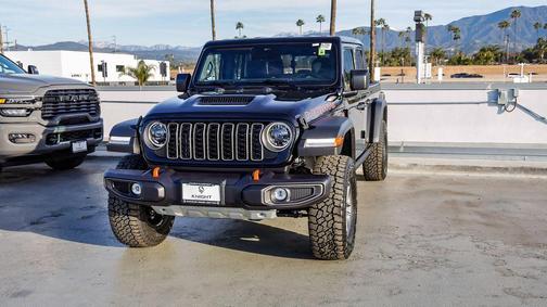 2026 Jeep Gladiator Mojave 4x4