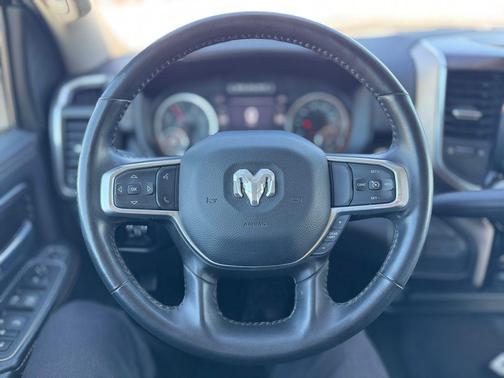 2024 RAM 2500 Laramie Crew Cab 4x4 6'4' Box