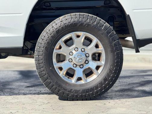 2024 RAM 2500 Laramie Crew Cab 4x4 6'4' Box