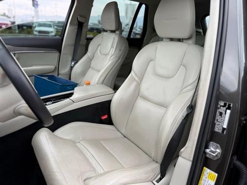 2020 Volvo XC90 T6 Inscription