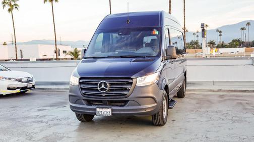 2021 Mercedes-Benz Sprinter 2500 Crew 144 WB