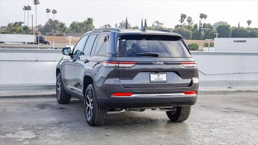 2025 Jeep Grand Cherokee Limited X