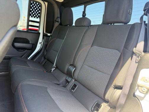 2023 Jeep Gladiator Mojave 4x4