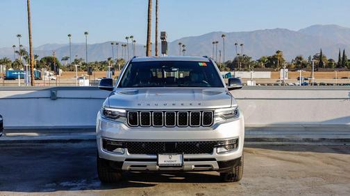 2024 Jeep Wagoneer Series II 4x2