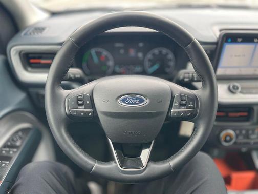 2023 Ford Maverick XLT