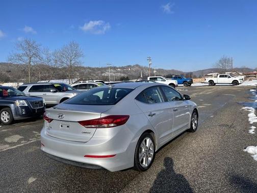 2017 Hyundai ELANTRA Limited