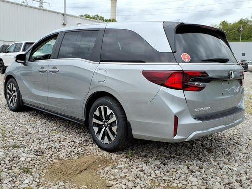 Solar Silver Metallic 2026 Honda Odyssey EX-L