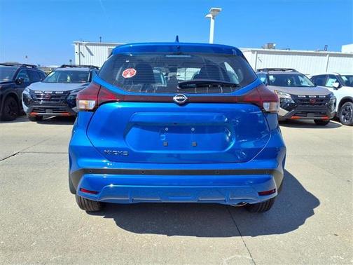 2025 Nissan Kicks S
