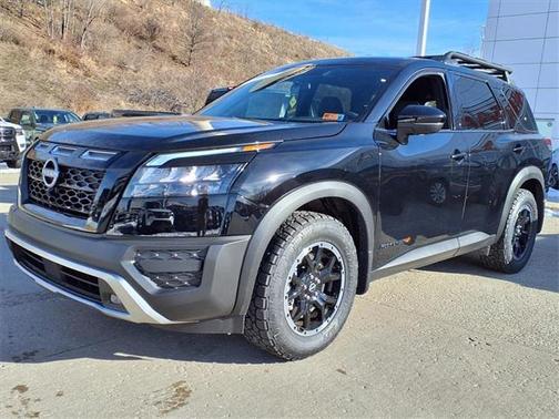 2025 Nissan Pathfinder Rock Creek 4WD