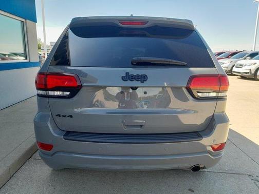 2021 Jeep Grand Cherokee Laredo