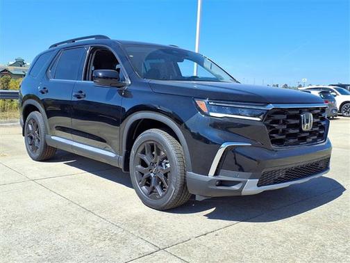 2025 Honda Pilot Touring 8-Passenger
