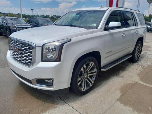White Frost Tricoat 2018 GMC Yukon Denali
