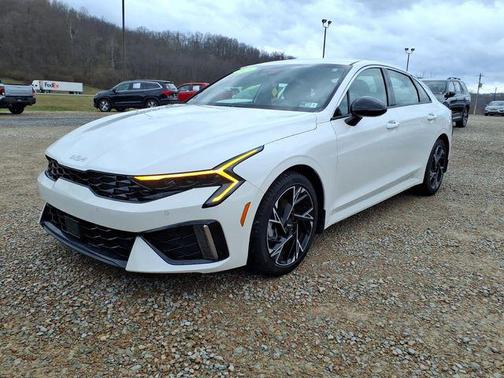 Snow White Pearl 2025 Kia K5 GT-Line
