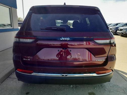 2023 Jeep Grand Cherokee Laredo