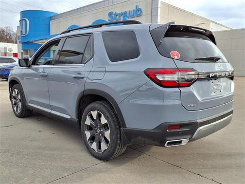 2026 Honda Pilot Touring 8-Passenger