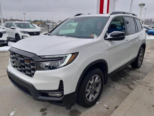 2023 Honda Passport AWD TrailSport