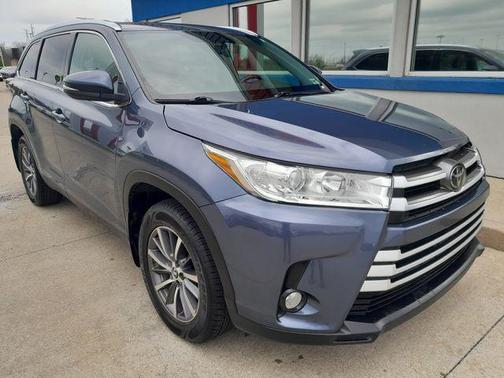 Shoreline Mist 2019 Toyota Highlander XLE